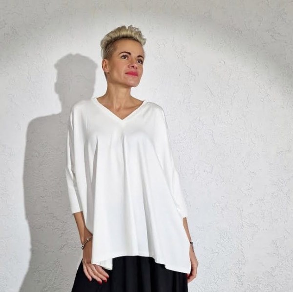 Bluzka oversize dekolt w serek ecru 