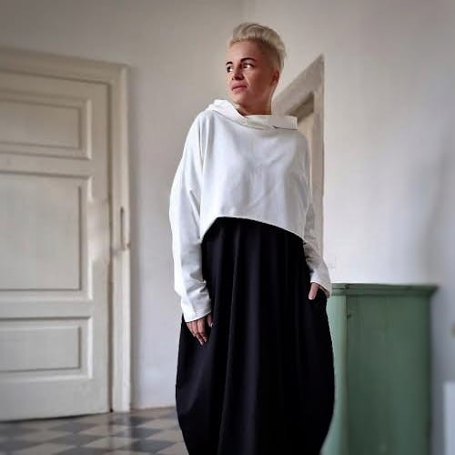 Bluza z kapturem dresówka  ecru