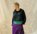 Bluza z kapturem dresówka czarna – zdjęcie 2