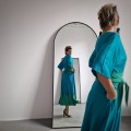Sukienka_letnia_na_wesele_do_pracy.webp