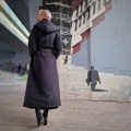 Elegancki_plaszcz_damski_z_paskiem_lub_bez_uniwersalny_kroj_wygodne_kieszenie_i_tkanina_bez_zagniecen_Idealny_na kazda_okazje