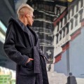 Elegancki_plaszcz_damski_z_paskiem_lub_bez_uniwersalny_kroj_wygodne_kieszenie_i_tkanina_bez_zagniecen_Idealny_na kazda_okazje