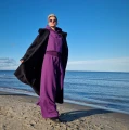 Bluza z kapturem dresówka fiolet – zdjęcie 4
